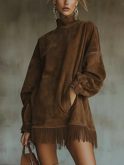 Gabriela | Robe en daim avec col montant et franges