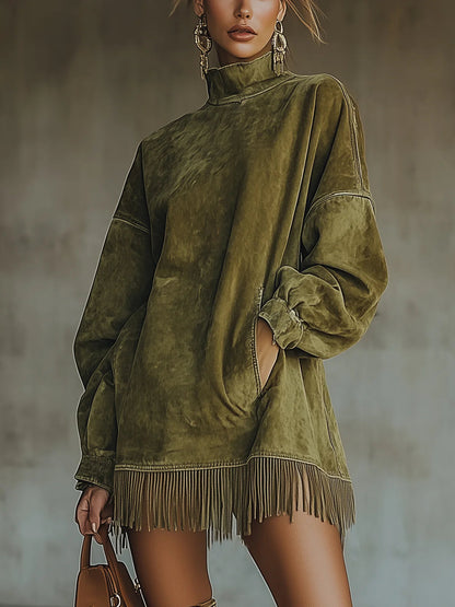 Gabriela | Robe en daim avec col montant et franges